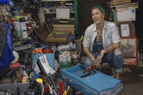 danielle american pickers naked|American Pickers’ Danielle Colby poses completely naked at。